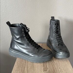 Geox: Black Women's Lace-Up + Zip Boots